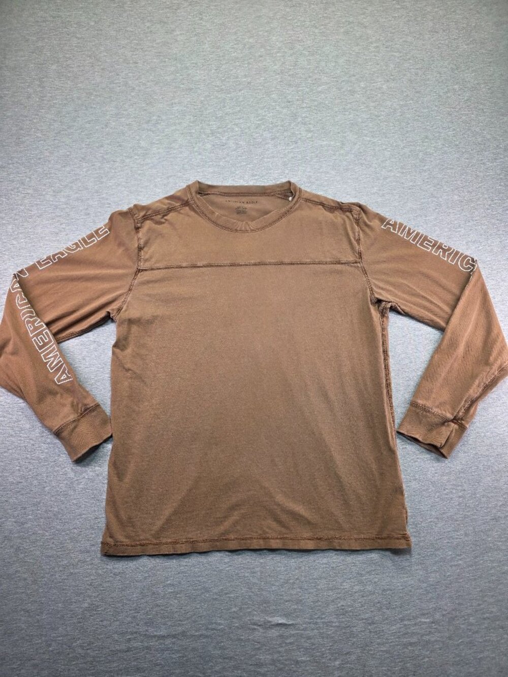 American Eagle Long Sleeve Tee Brown Sleeve Logo Large